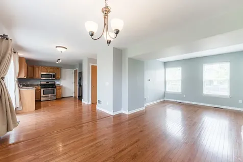 841 Pond Brook Avenue Malta IL 60150