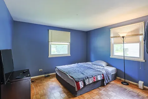 1412 Windsor Circle Carpentersville IL 60110