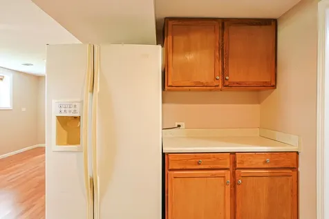 1412 Windsor Circle Carpentersville IL 60110