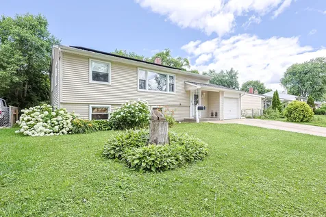 1412 Windsor Circle Carpentersville IL 60110
