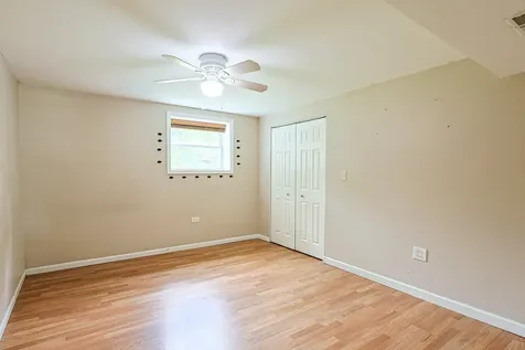 1412 Windsor Circle Carpentersville IL 60110