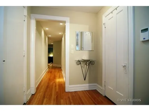 408 West Briar Place Chicago IL 60657