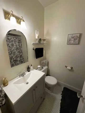 408 West Briar Place Chicago IL 60657