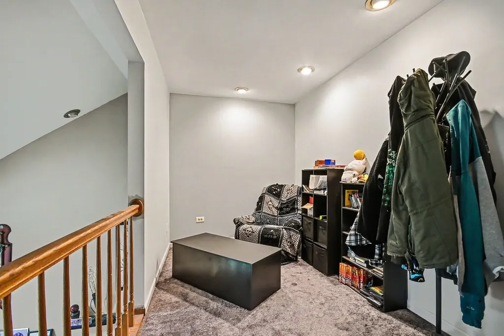 109 South Canyon Drive Bolingbrook IL 60490