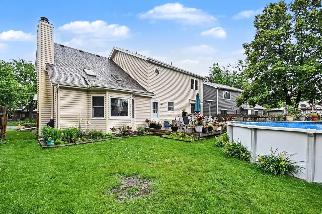 109 South Canyon Drive Bolingbrook IL 60490