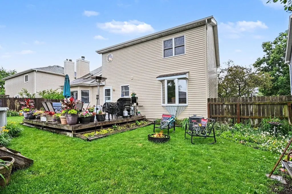109 South Canyon Drive Bolingbrook IL 60490