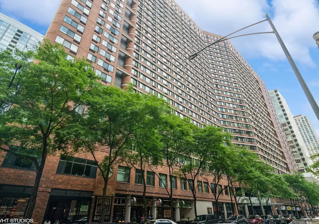 211 East Ohio Street Chicago IL 60611