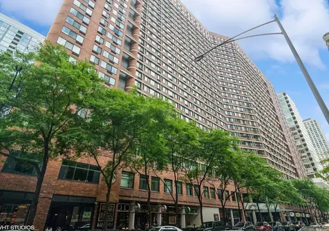 211 East Ohio Street Chicago IL 60611
