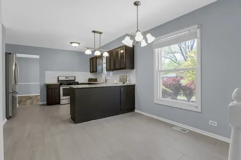 939 Honey Lane Crete IL 60417