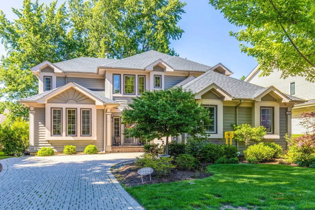 2232 Walters Avenue Northbrook IL 60062