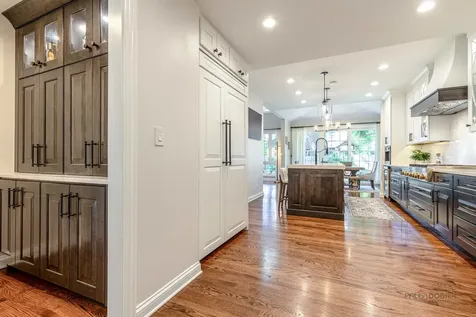 2232 Walters Avenue Northbrook IL 60062