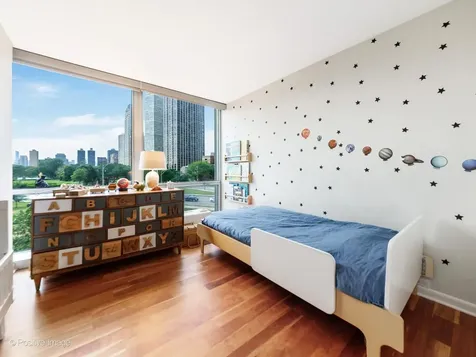 330 West Diversey Parkway Chicago IL 60657