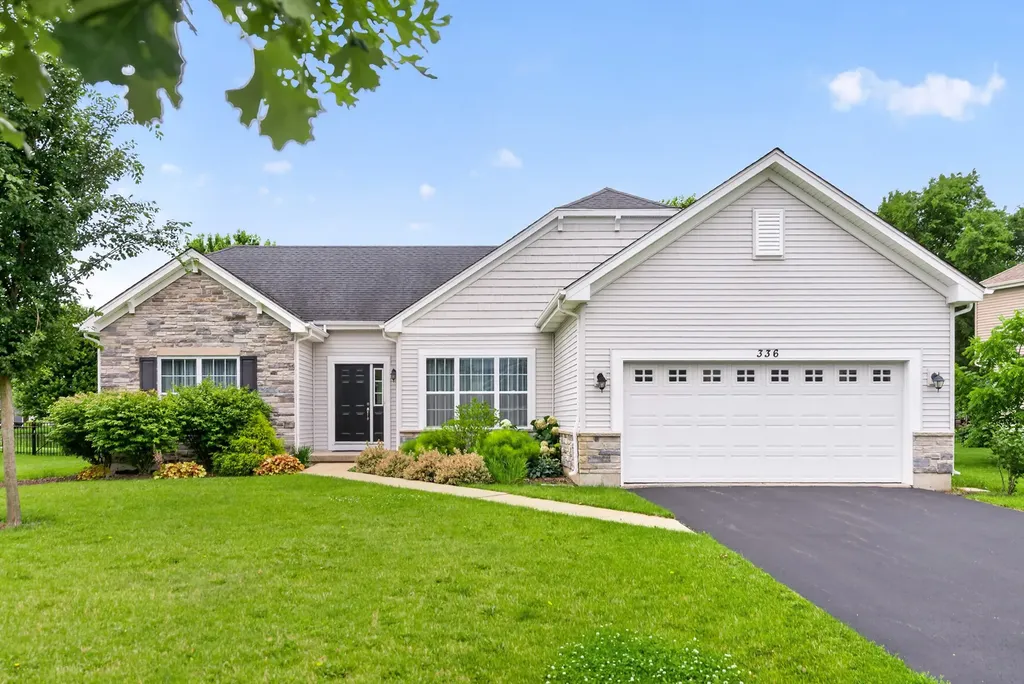 336 East Cloverlane Drive Sycamore IL 60178