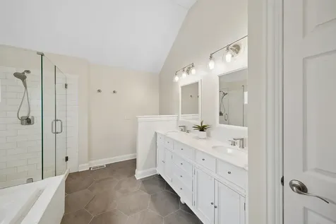 115 Pineridge Drive S Oswego IL 60543