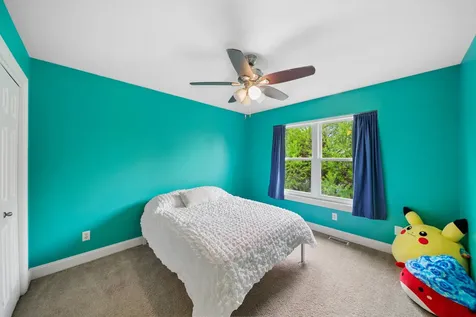 115 Pineridge Drive S Oswego IL 60543