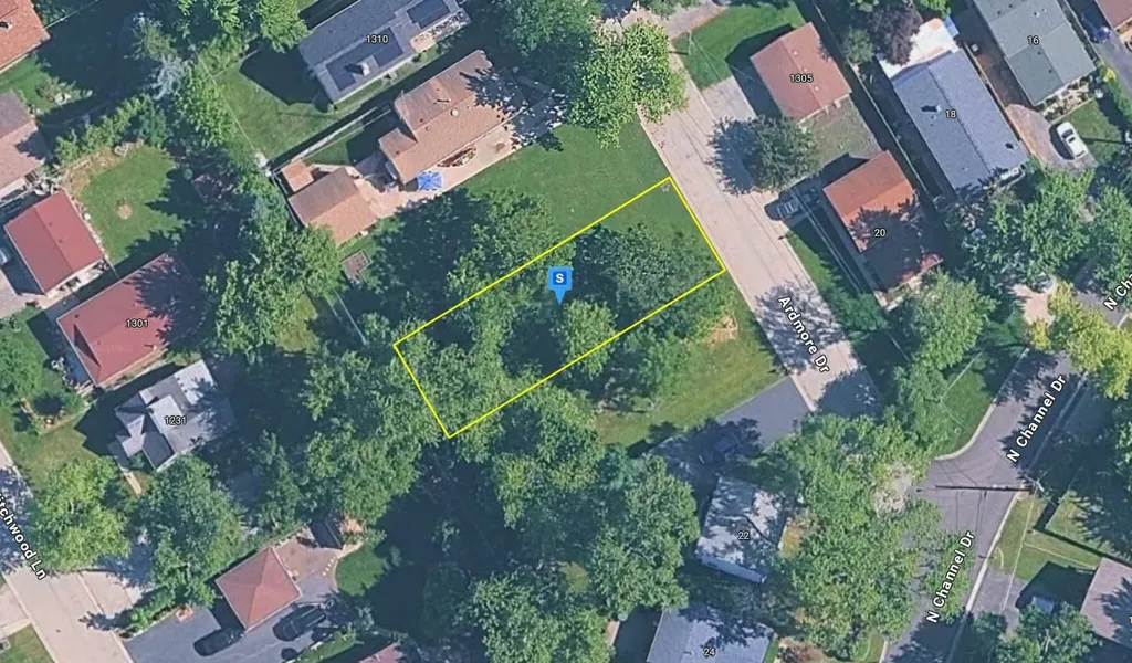 1304 Ardmore Drive Round Lake Beach IL 60073