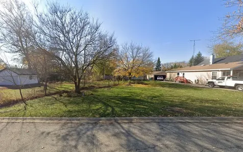 1304 Ardmore Drive Round Lake Beach IL 60073