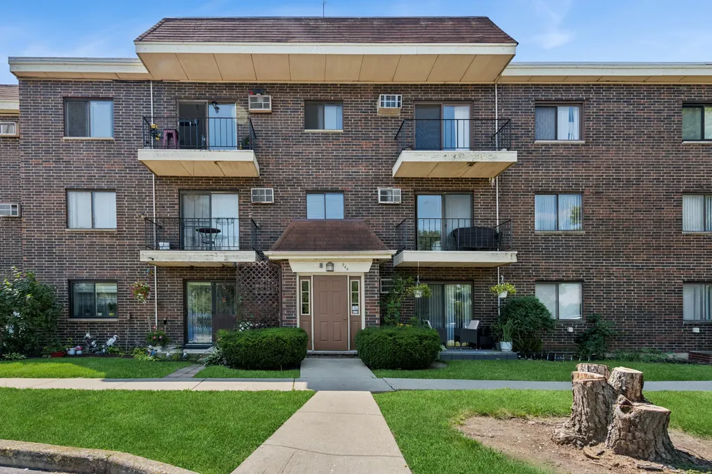 944 North Rohlwing Road Addison IL 60101