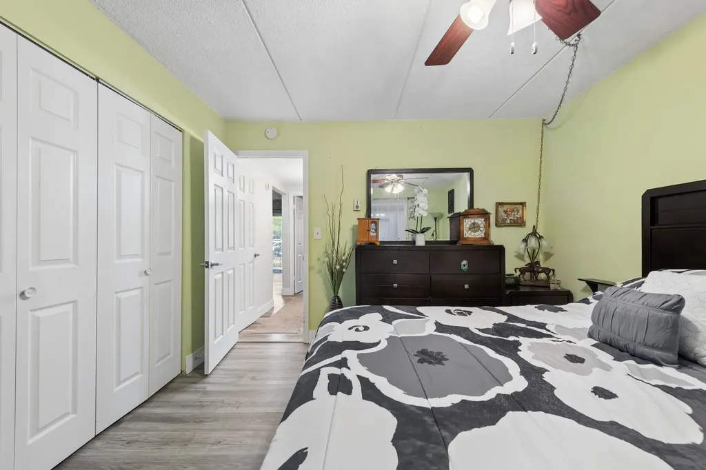 944 North Rohlwing Road Addison IL 60101