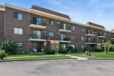 944 North Rohlwing Road Addison IL 60101
