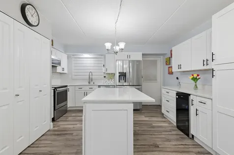 944 North Rohlwing Road Addison IL 60101