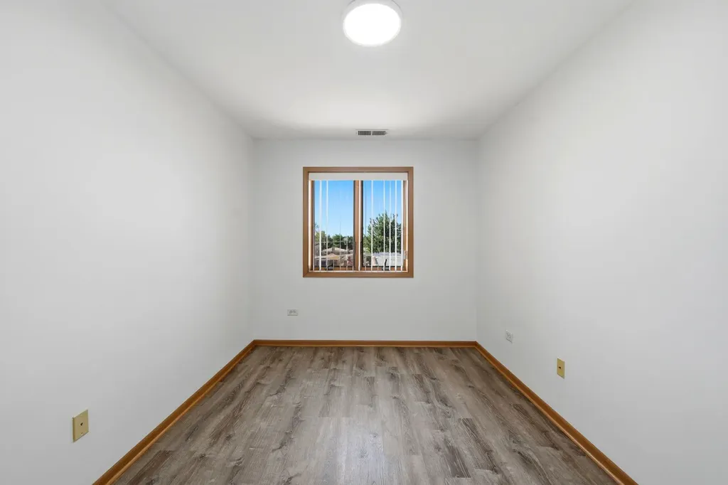 313 West 23rd Place Chicago IL 60616