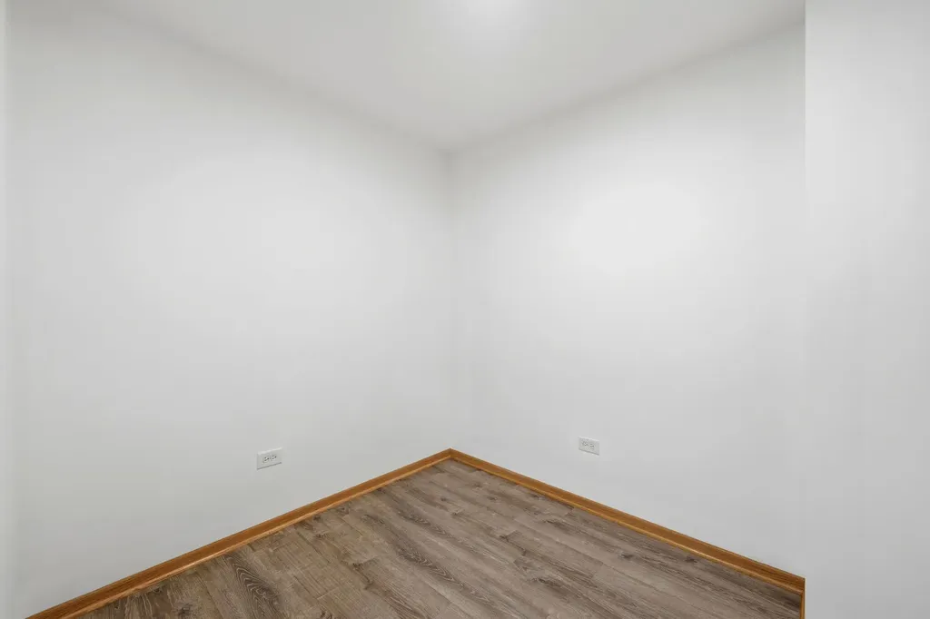 313 West 23rd Place Chicago IL 60616