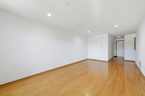 313 West 23rd Place Chicago IL 60616