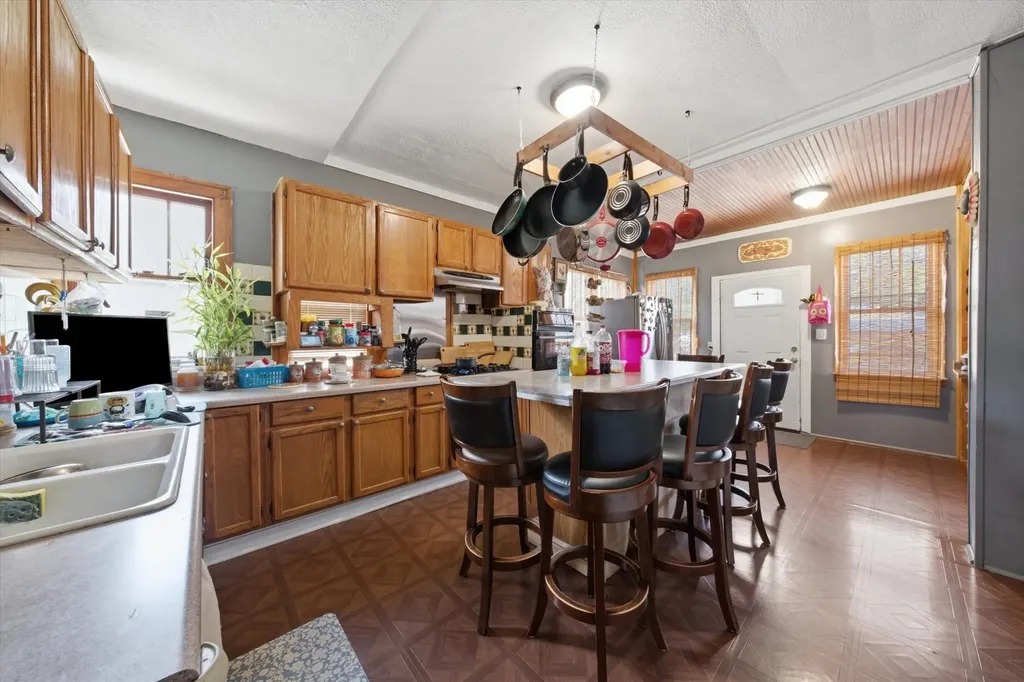5401 South Richmond Street Chicago IL 60632