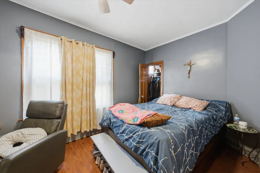 5401 South Richmond Street Chicago IL 60632