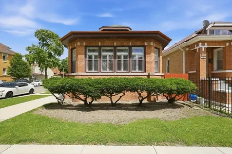 5401 South Richmond Street Chicago IL 60632