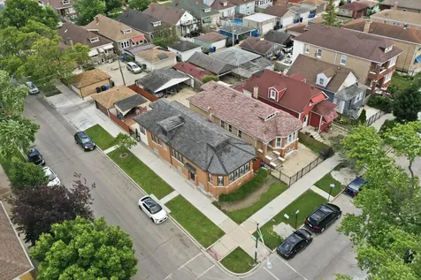 5401 South Richmond Street Chicago IL 60632