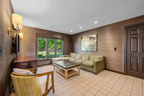 1426 Lorete Lane Northbrook IL 60062
