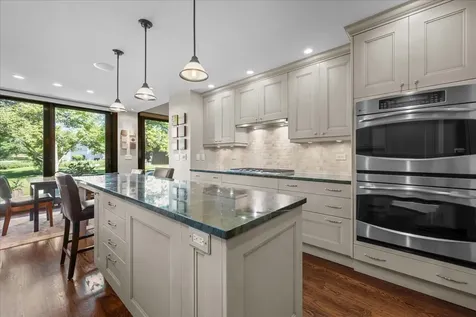 1426 Lorete Lane Northbrook IL 60062