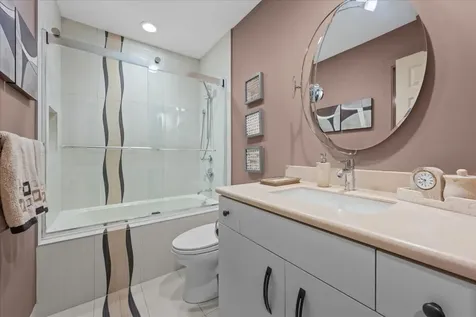 1426 Lorete Lane Northbrook IL 60062