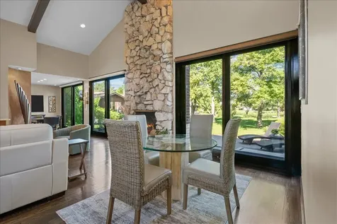 1426 Lorete Lane Northbrook IL 60062