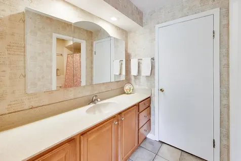 2025 Sherman Avenue Evanston IL 60201