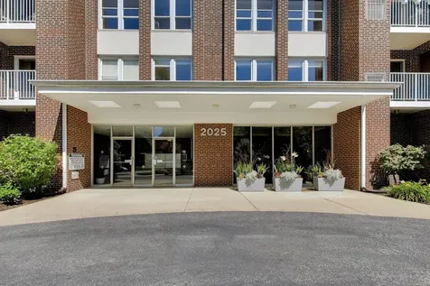 2025 Sherman Avenue Evanston IL 60201