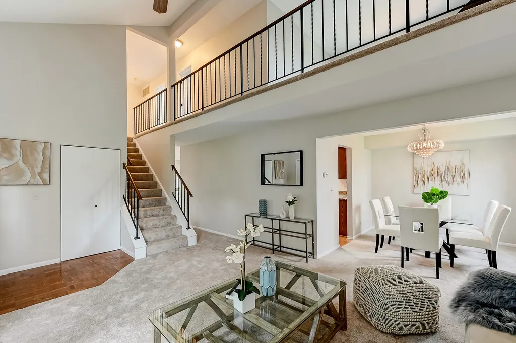 121 Heath Place Westmont IL 60559