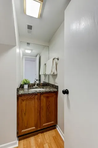 121 Heath Place Westmont IL 60559