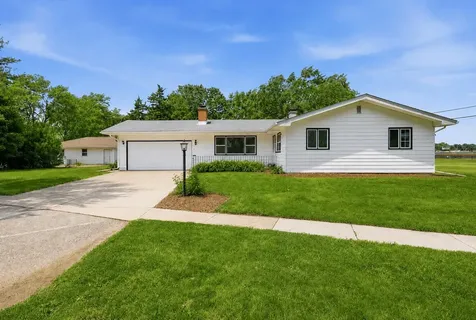70 Mary Ln Court Crystal Lake IL 60014