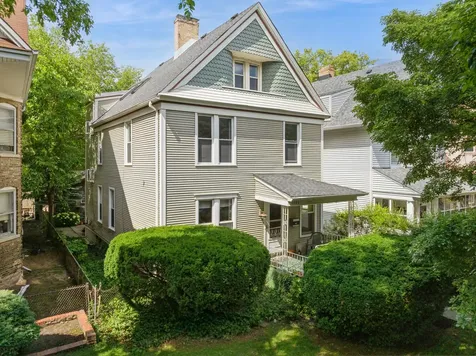 1025 Garnett Place Evanston IL 60201