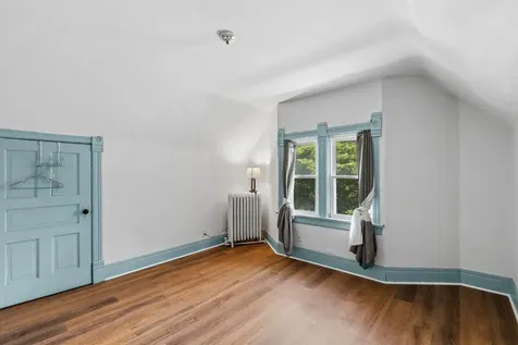 1025 Garnett Place Evanston IL 60201