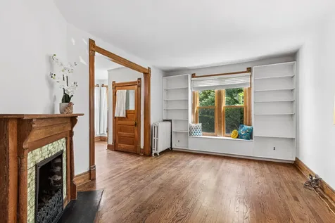 1025 Garnett Place Evanston IL 60201