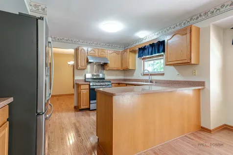 1889 Mcrae Lane Mundelein IL 60060