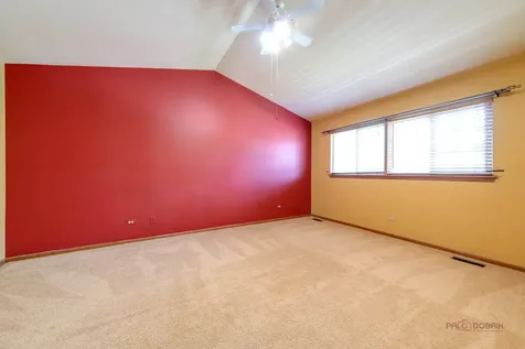 1889 Mcrae Lane Mundelein IL 60060