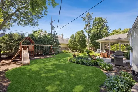 220 7TH Avenue La Grange IL 60525