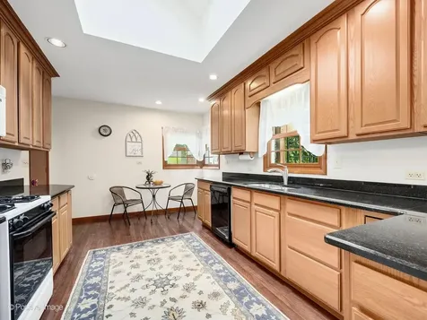 449 Arbor Avenue West Chicago IL 60185