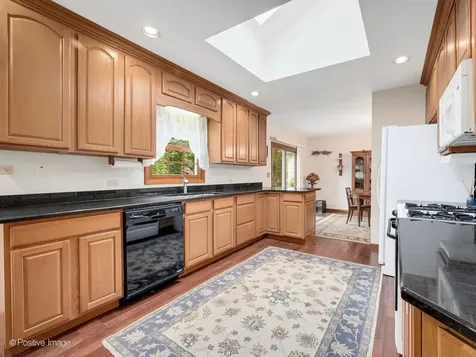 449 Arbor Avenue West Chicago IL 60185