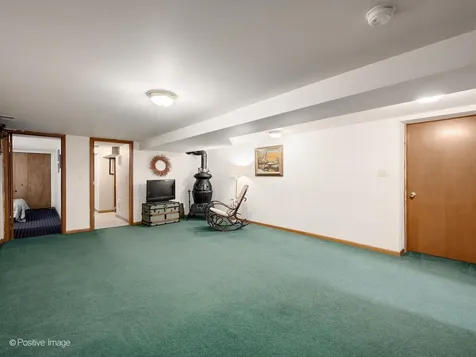 449 Arbor Avenue West Chicago IL 60185
